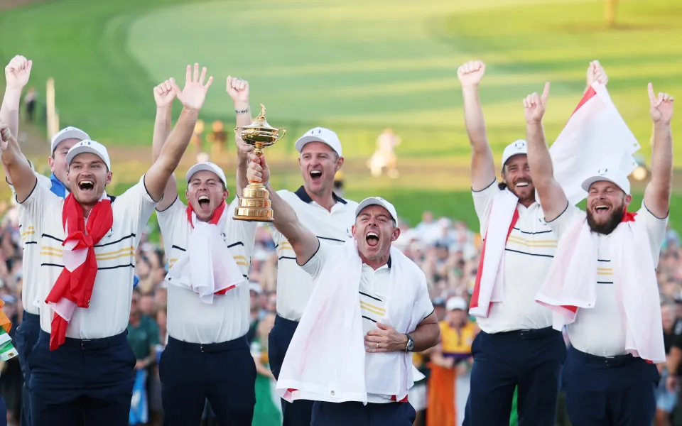 Shane Lowry giữ vững thần kinh thép giúp châu Âu bảo vệ Ryder Cup